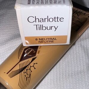 Charlotte Tilbury Foundation - 8 Neutral